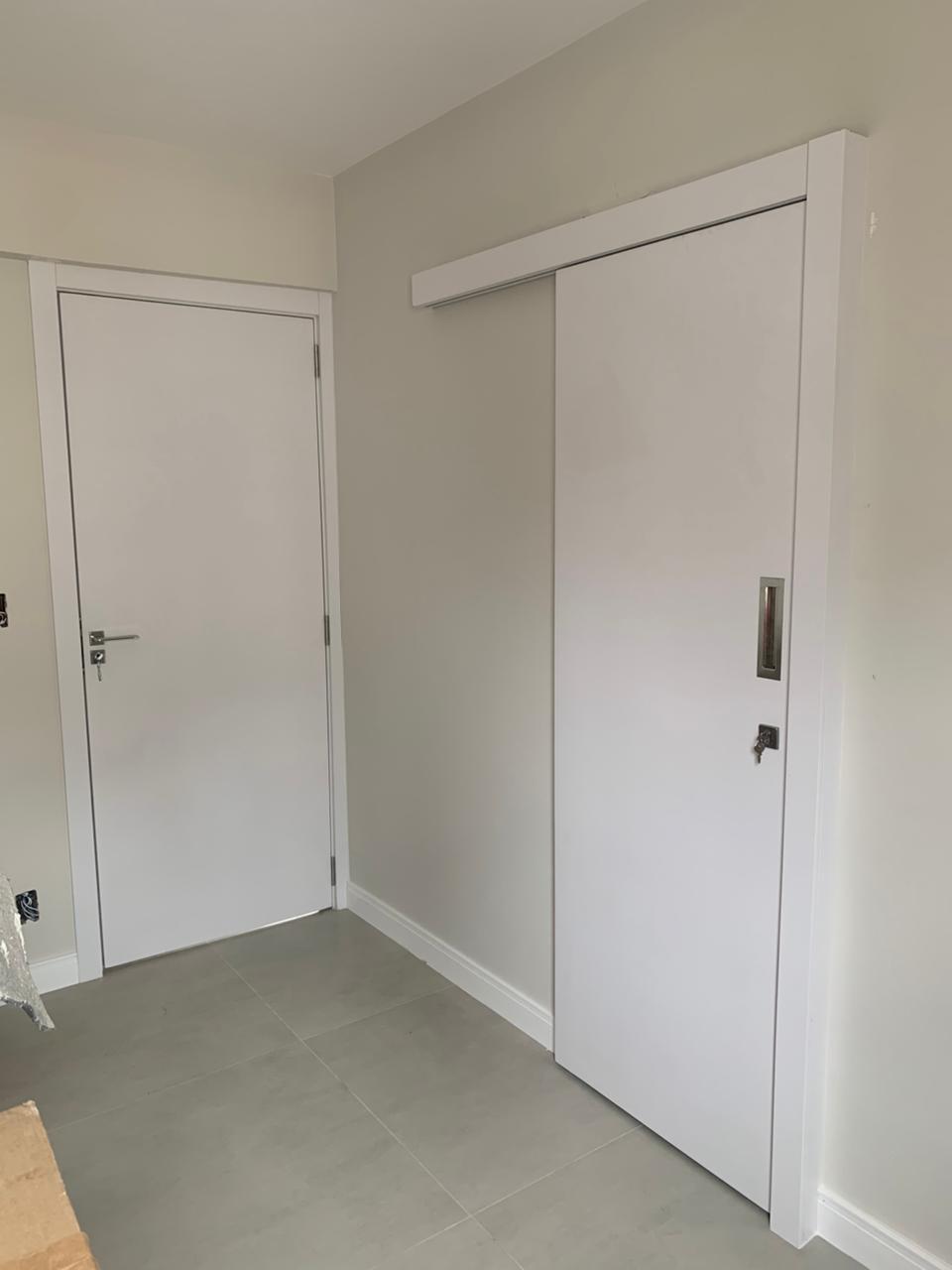 Portas Laqueadas